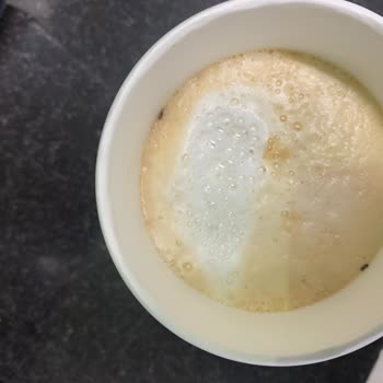 Starbucks Kahve Makinesinde Böcek Var