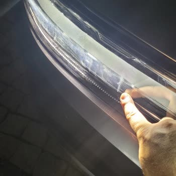 Volkswagen 2021 Model Passat Araç Farlarında Tozlanma Ve Lekelenme