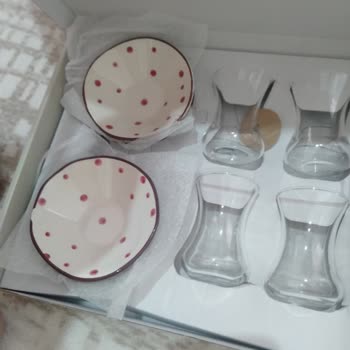 Madame Coco İki Kutu Kırık Geldi