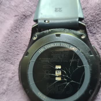 Samsung Telefon Saatimin Arka Cam Çatladı Şarj Almıyor