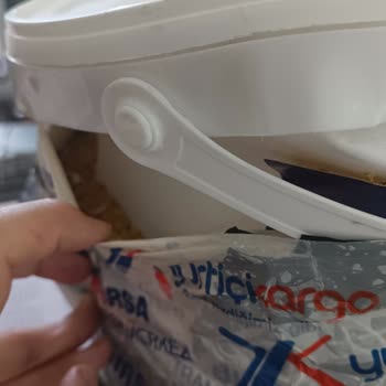 Emay Center Kırılacak Patlayacak Ve Dağılacak Ürün Almamak Gerekiyor