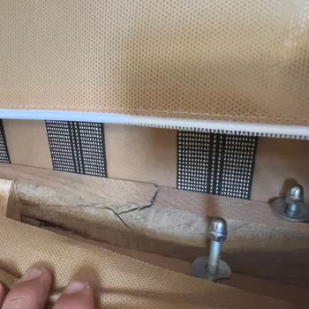 Kelebek Mobilya Kırık Tahtalı Mobilya Koltuk