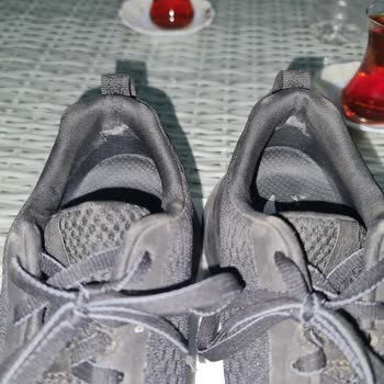 Skechers Ayakkabının Kısa Bir Süre İçerisinde Topukları Aşındı