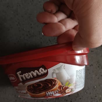 Torku Frema Kakaolu Fındık Kremasının Kapağında Plastik Sorunu