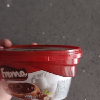Torku Frema Kakaolu Fındık Kremasının Kapağında Plastik Sorunu