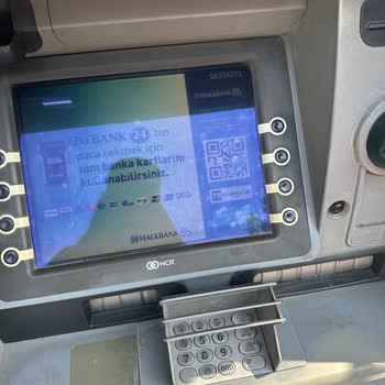 Halkbank ATM Paramı Yuttu