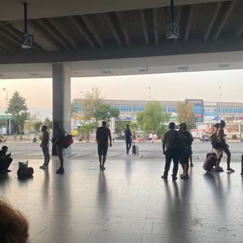 Kamil Koç İzmir Otogarda Bu Kaçıncı Rötar