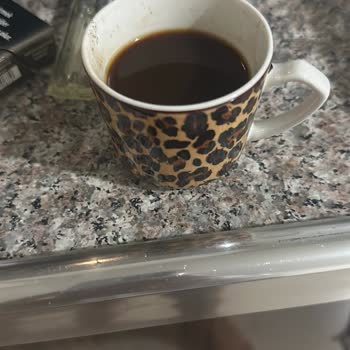 Arzum Kahve Makinem Musluklarından Buhar Çıkıyor Ve Kahvem Köpüklü Değil