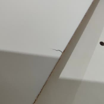 IKEA 6 Çekmeceli Şifoniyer Malm Üst Tabaka