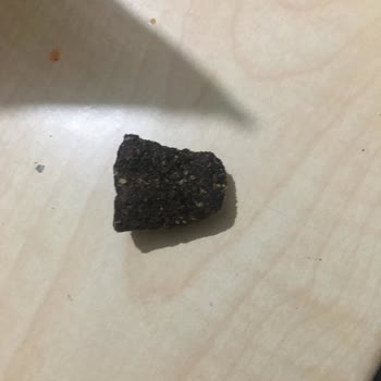 Patos Paketinden Çıkan Cisim