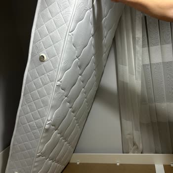 Ata Bulvarı Armis Yatak Marka Etiketsiz Ürün Satıyor!