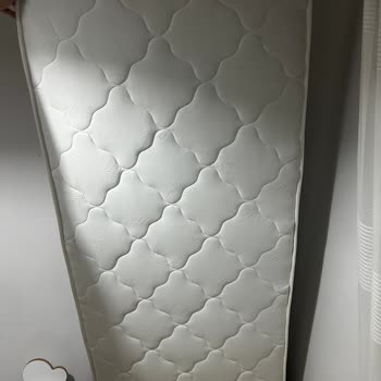 Ata Bulvarı Armis Yatak Marka Etiketsiz Ürün Satıyor!