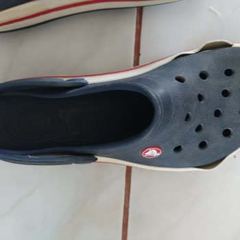 Crocs Terlik İki Hafta İçinde Dağıldı.