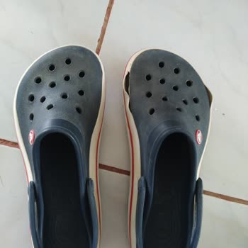 Crocs Terlik İki Hafta İçinde Dağıldı.
