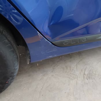 Renault Araç Servisinde Kaza!