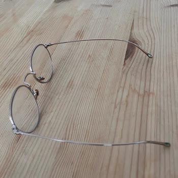 Atasun Optik Gözlük Boyasının Atması Ve Yara Yapması