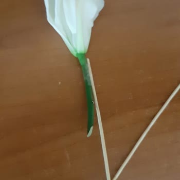 Çiçek Market Yanlış Ve Özürlü Malzeme Satma