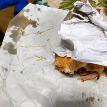 Efe Odun Ekmeği (Esenler) Ekmekte Çıkan İpler