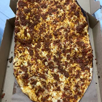 Dayı Kürek Lahmacun Cengizhan Şubesi Az Malzeme İçi