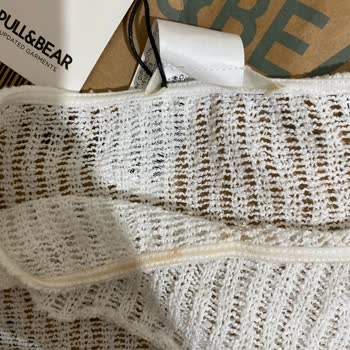 Pull & Bear Fondöten Lekeli Ürün Göndermesi