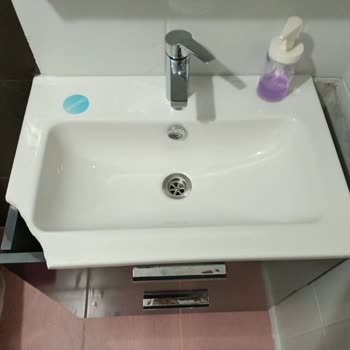 Vitra Banyo Dolabının Kusurlu Lavabosu