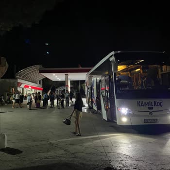 Kamil Koç Tehlikeli Otobüs Arızası Ve Yolcu Mağduriyeti