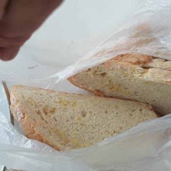 Şok Market Ekmek Ziyankarlığı