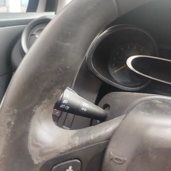 Renault Clio 4 Direksiyon Erimesi