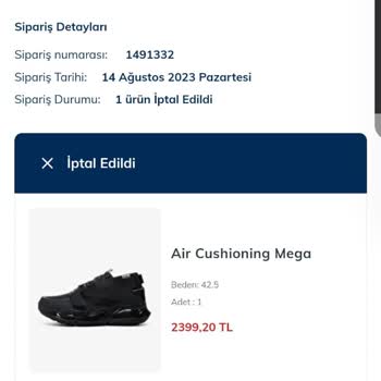 Skechers Müşterisi İle Dalga Geçiyor!