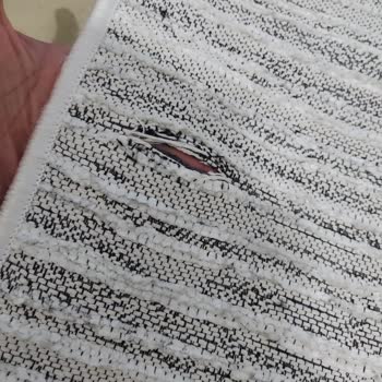 Halı Furyası Yırtık Halı İlgisiz Firma