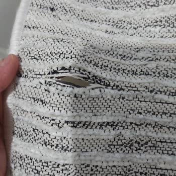 Halı Furyası Yırtık Halı İlgisiz Firma