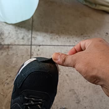 Kinetix Ayakkabının Ucu Sökülmeye Başladı