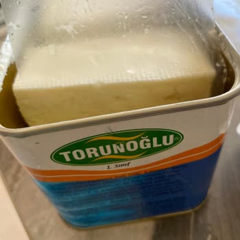 Torunoğlu Süt Torunoğlu 1. Sınıf Beyaz Peynir Salyalı Çıktı