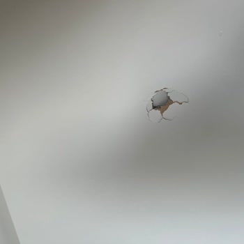 IKEA İki Ayağı Kırık Masa Gönderdi!