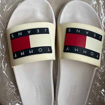 Tommy Hilfiger Tommy Terlik Sararması 1000 Liralık Terlik