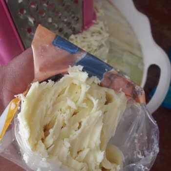 A101 Tarabya Kaşar Parçalanıyor