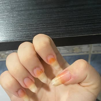 Flormar Tırnaklarımın Sararıp Turunculaşması