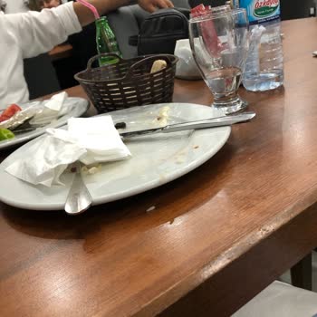 Pencr Cafe Personel Yetersizliği Ve İlgisizlik