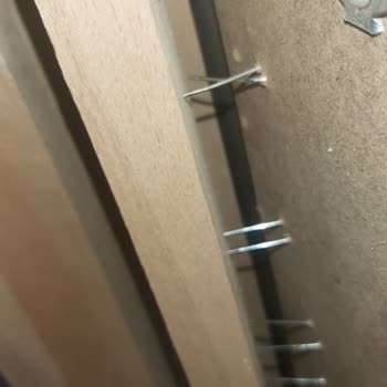 İstikbal Mağazasından Alının Oturma Grubunun Berjerin Kırılması