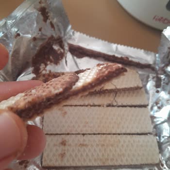 Eti Gıda Hoşbeş Gofret Yarısı Yok