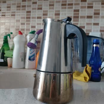 Trendyol'dan Aldığım Weather Forecast Markalı Ocak Üstü 9 Cup Moka Pot Paslanmaz Çelik Olmaması