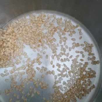 Şok Market Ürünleri Kurtlanmış