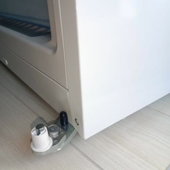 Bosch Marka Buzdolabı Ana Gövde Yamukluğu