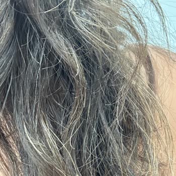 Hairmaster Design Studio Kırıkları Bile Alamayan, Müşteriye Doymuş Bir Kuaför