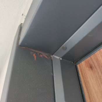 Turkuaz Çelik Kapı 2 Mayıs'ta Takılan Kapının Paslanması