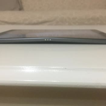 Apple / İpad (9. Nesil) Tabletin Yamulması