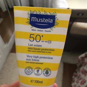 Mustela Güneş Kremi Bebeğimin Vücudunu Mahvetti