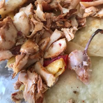 Abdi Gülizar Döner Dönerden Kemik Çıktı