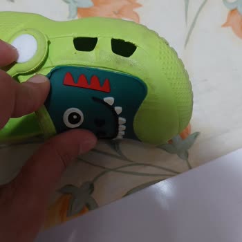 LCW Terlik Yırtılması