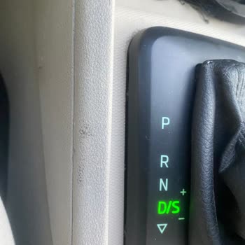 Pratik Otomotiv ve Araç Teslim Ederken 27 Gün Olarak Görün